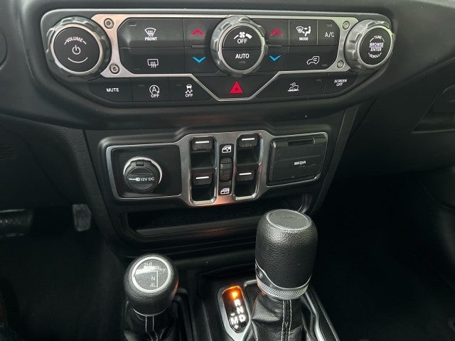 2023 Jeep Gladiator Overland