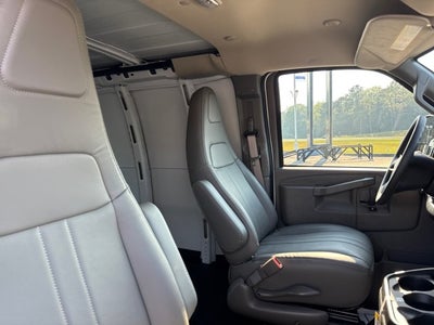 2025 Chevrolet Express Cargo 3500 WT