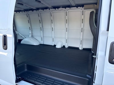 2025 Chevrolet Express Cargo 3500 WT