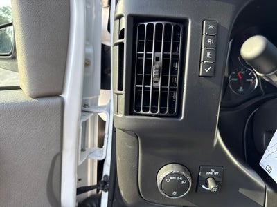 2025 Chevrolet Express Cargo 3500 WT