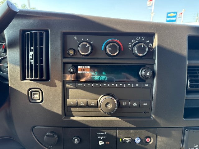 2025 Chevrolet Express Cargo 3500 WT