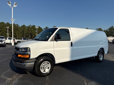 2025 Chevrolet Express Cargo 3500 WT