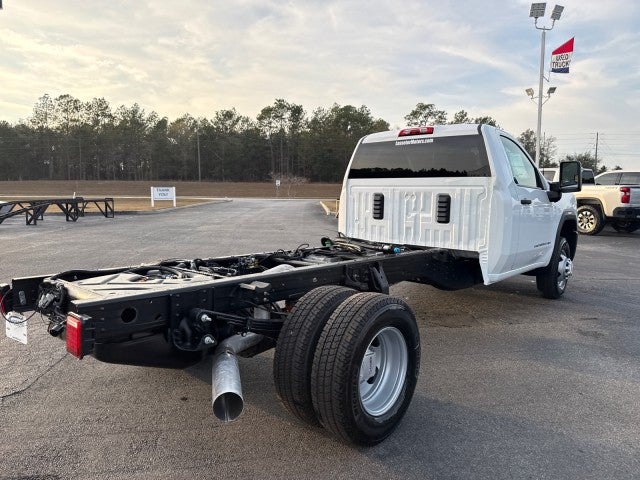 2026 GMC Sierra 3500 HD Chassis Cab Pro