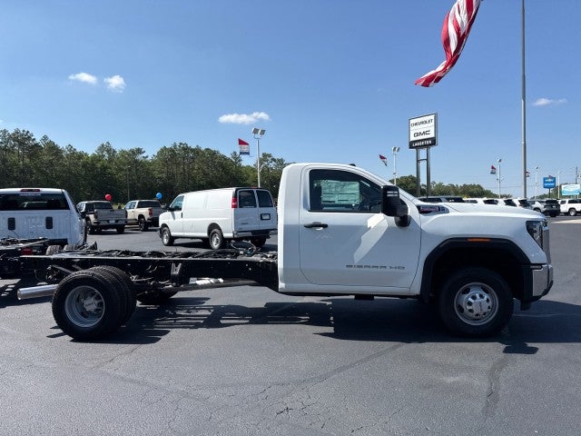 2026 GMC Sierra 3500 HD Chassis Cab Pro