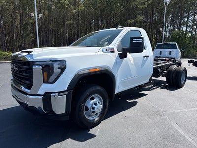 2026 GMC Sierra 3500 HD Chassis Cab Pro