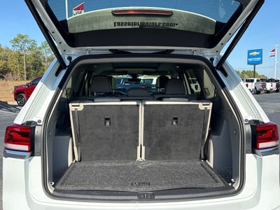 2025 Volkswagen Atlas 2.0T SE w/Technology