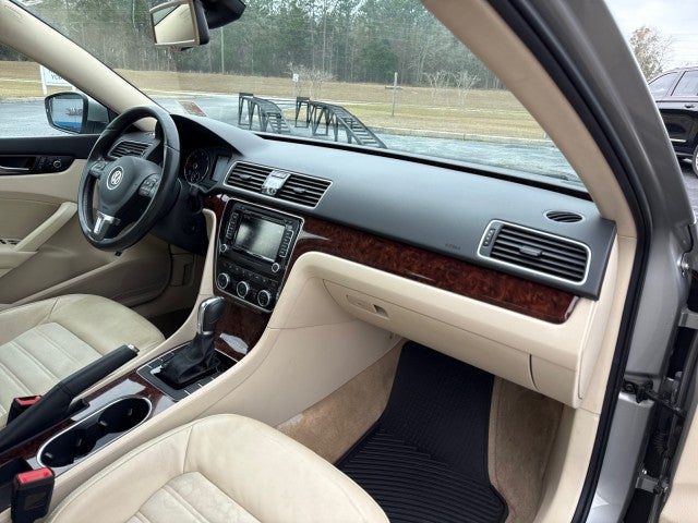 2013 Volkswagen Passat TDI SEL Premium
