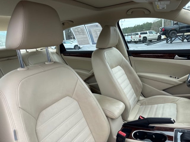 2013 Volkswagen Passat TDI SEL Premium