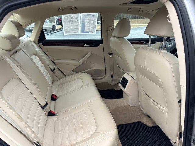 2013 Volkswagen Passat TDI SEL Premium