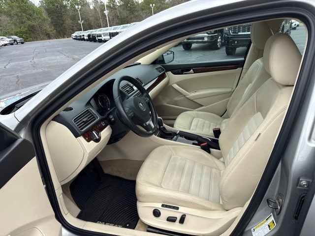 2013 Volkswagen Passat TDI SEL Premium