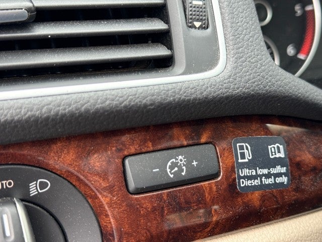 2013 Volkswagen Passat TDI SEL Premium