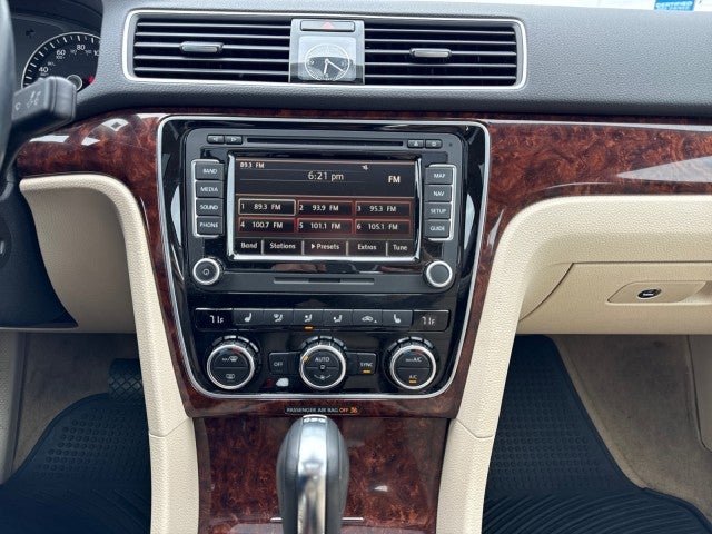 2013 Volkswagen Passat TDI SEL Premium