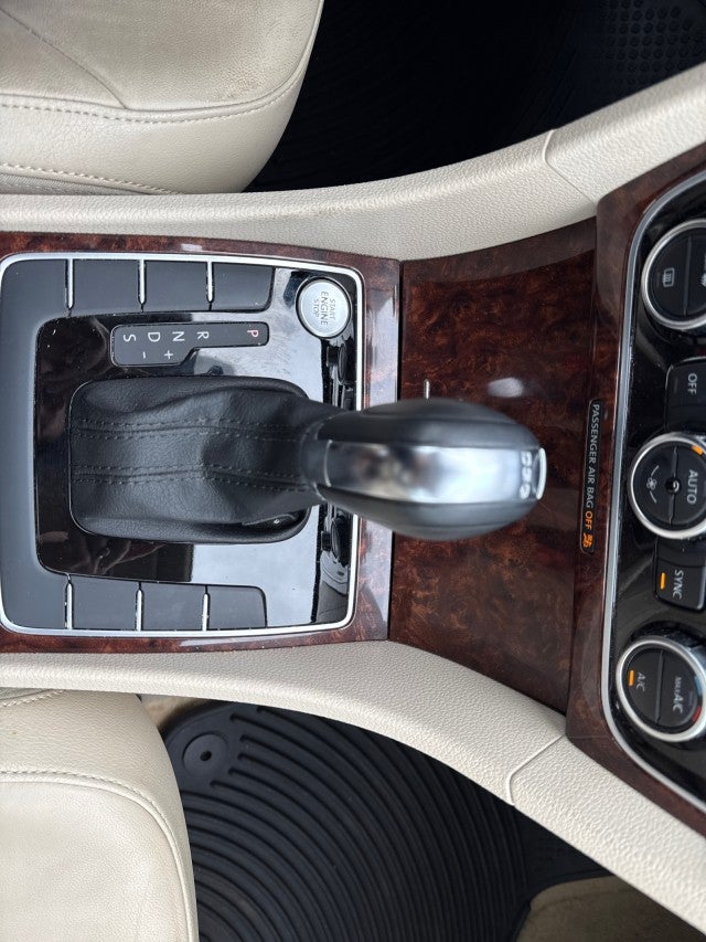 2013 Volkswagen Passat TDI SEL Premium