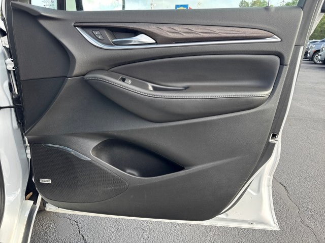 2022 Buick Enclave Avenir