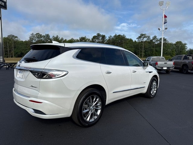 2022 Buick Enclave Avenir