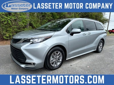 2021 Toyota Sienna XLE
