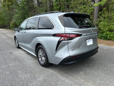 2021 Toyota Sienna XLE