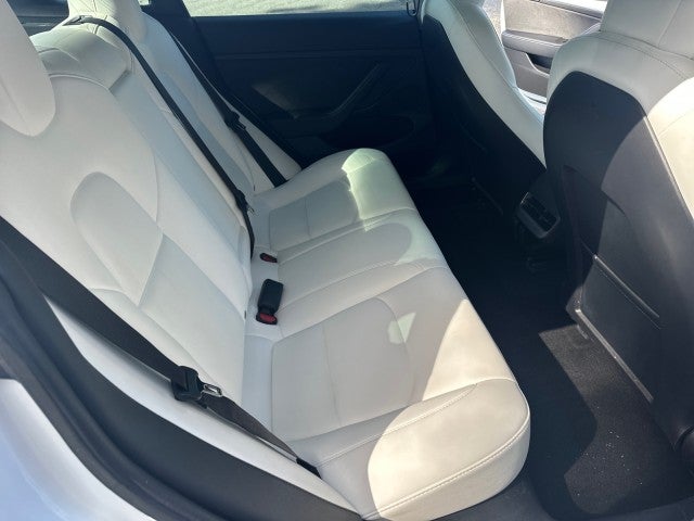 2022 Tesla Model 3 BASE