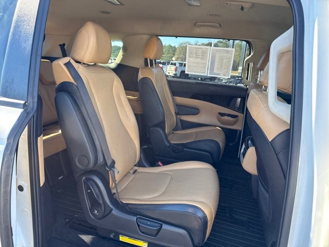 2023 Kia Carnival EX