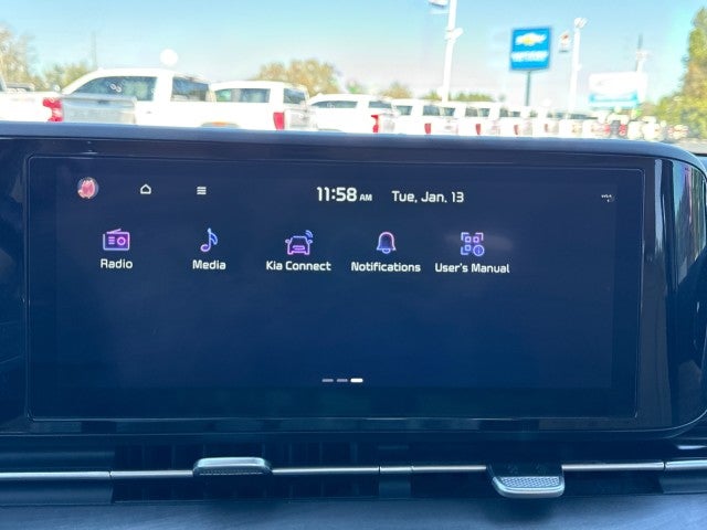 2023 Kia Carnival EX