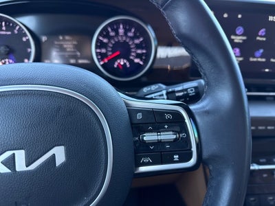 2023 Kia Carnival EX