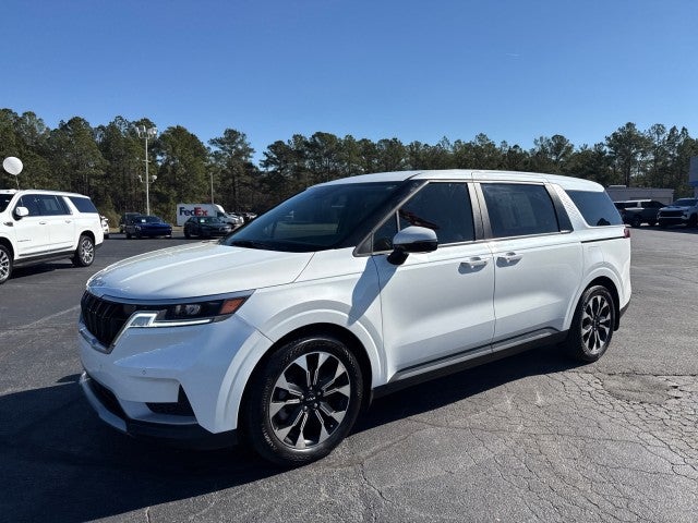 2023 Kia Carnival EX