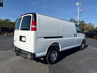 2025 Chevrolet Express Cargo WT