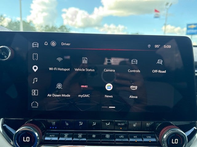 2023 GMC Canyon 4WD AT4X