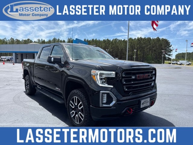 2022 GMC Sierra 4WD Crew Cab Short Box AT4's photo