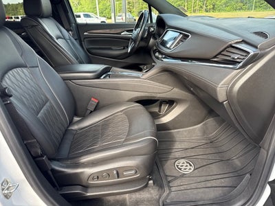 2022 Buick Enclave Avenir